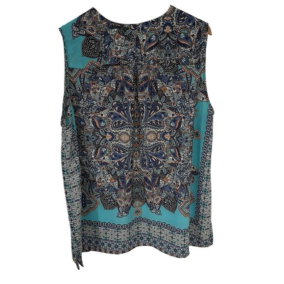 Violet + Claire 2X Sleeveless V-Neck Blouse Blue Orange Paisley Print Top - Picture 3 of 5